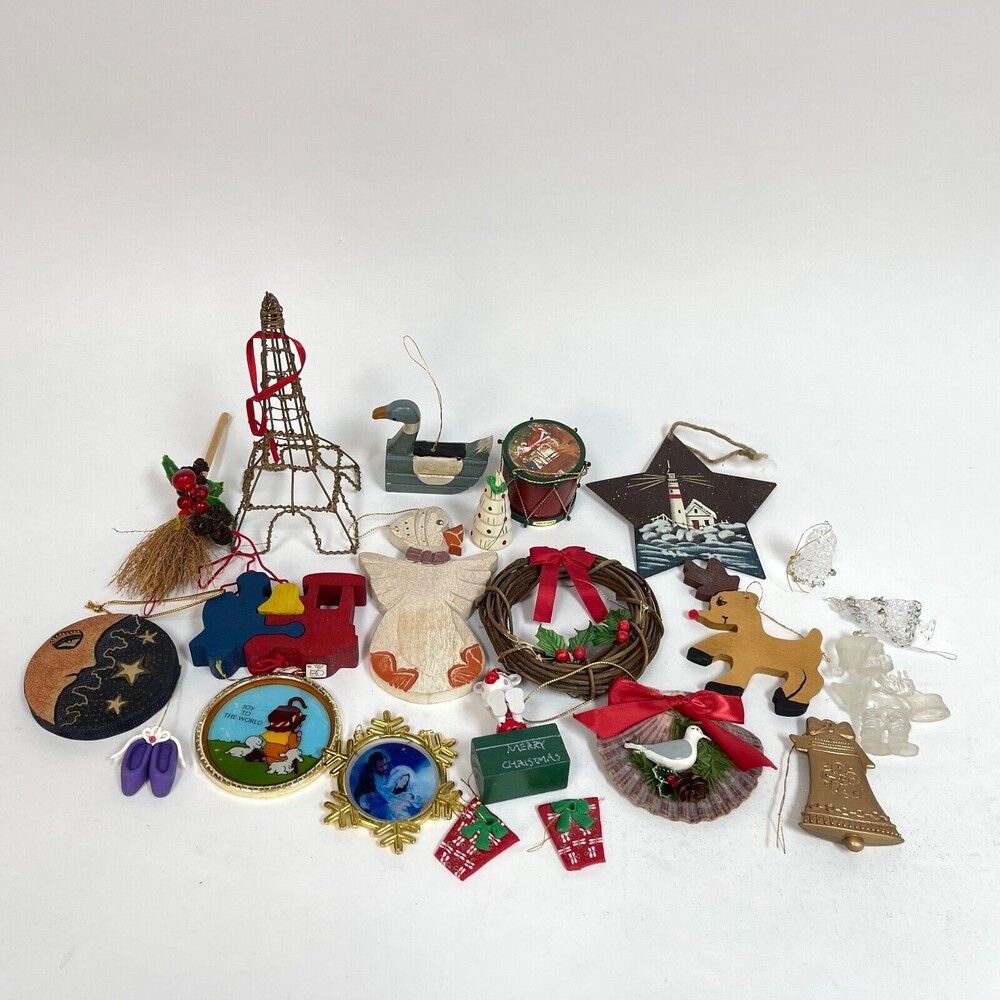 Wreath‎ Animals Bell Eiffel Tower Train Drum Christmas Tree Ornaments Lot of 22